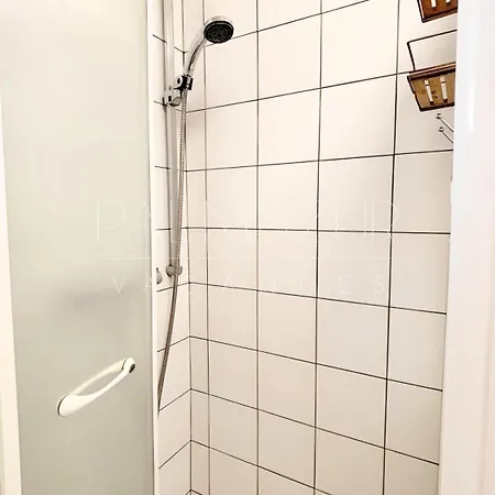 Apartment Les Pins, Balcon, Parking, Clim - Palmazur *